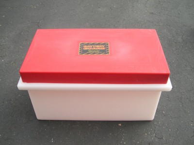 Battery Guard 08000 Single 8-D Battery Box